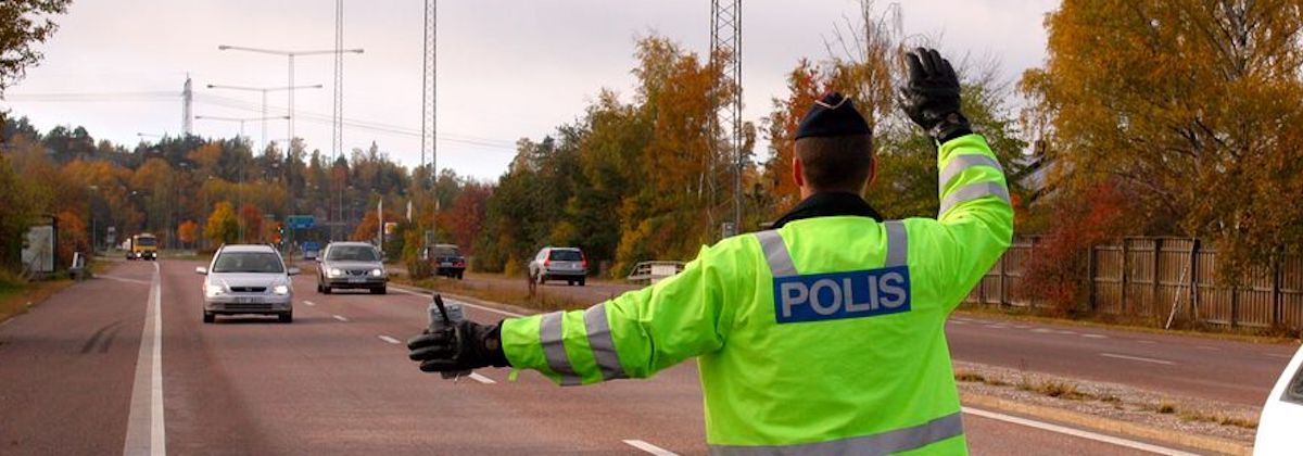 En ny organisation krävs för effektiva kontroller av yrkesmässig trafik på väg 